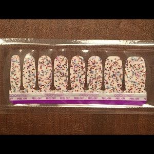 Colorstreet nail strips, Pep Raleigh